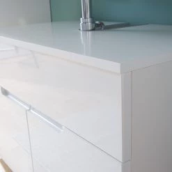 Fredriks Meuble sous-vasque Larado - Blanc brillant / Blanc 33 Fredriks Meuble sous-vasque Larado - Blanc brillant / Blanc -Meubles de salle de bain Soldes 2022 1000021908 210113 14402400008 DETAILS P000000001000021908