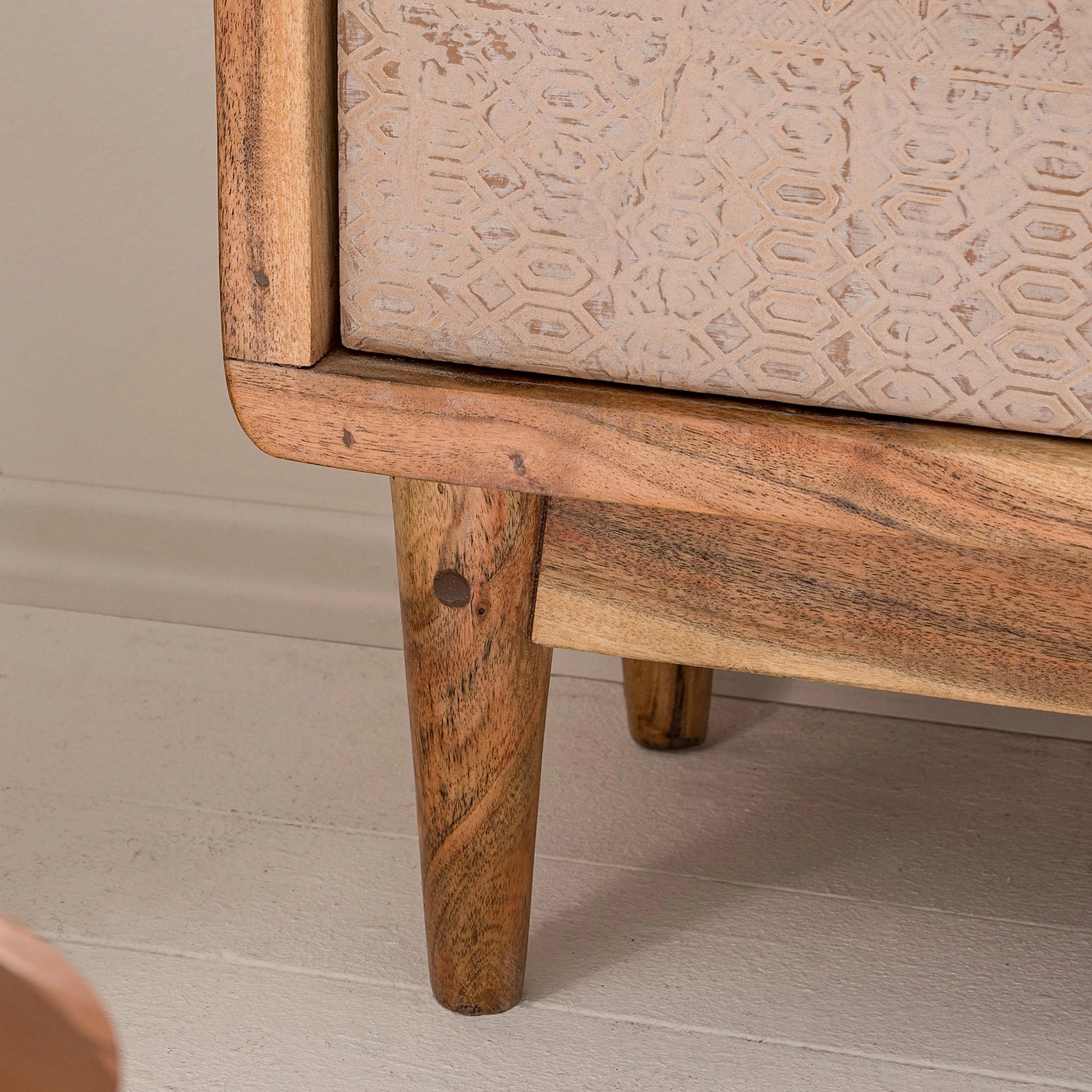 Ars manufacti Armoire colonne Buuda - Partiellement en acacia massif - Écru / Acacia 17 Ars manufacti Armoire colonne Buuda - Partiellement en acacia massif - Écru / Acacia – Image 15