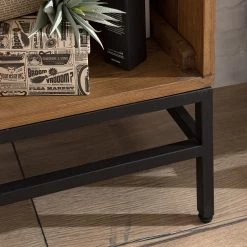 Ars manufacti Étagère de salle de bain Grasby - Pin massif / Métal - Pin / Noir 15 Ars manufacti Étagère de salle de bain Grasby - Pin massif / Métal - Pin / Noir -Meubles de salle de bain Soldes 2022 1000147148 190820 10505800044 MOOD DETAILS P000000001000147148 mood