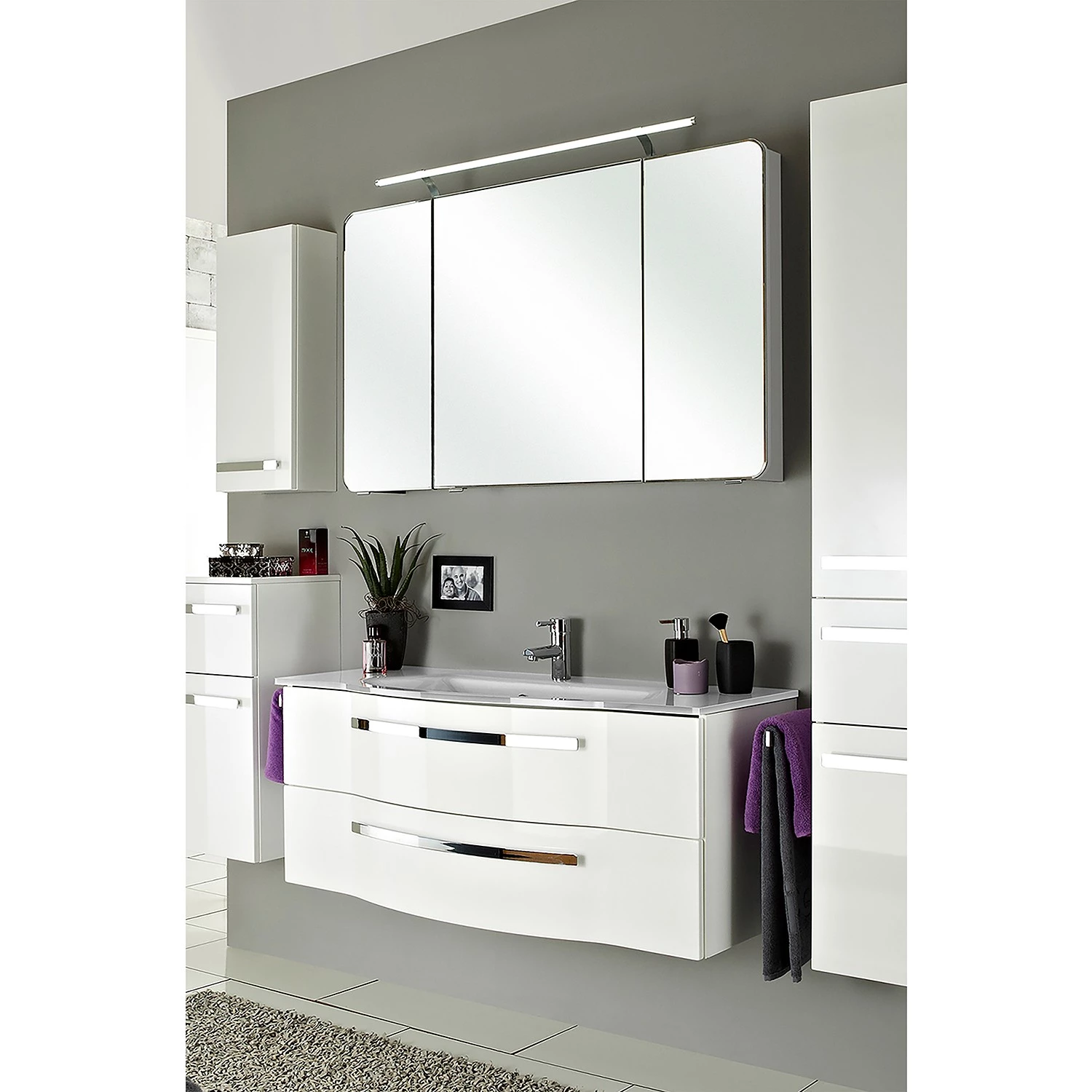 Pelipal Salle de bain 4005 IX (2 élém.) - Avec éclairage - Blanc brillant 3 Pelipal Salle de bain 4005 IX (2 élém.) - Avec éclairage - Blanc brillant